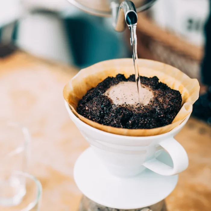 Keramický Dripper Hario V60-02 02